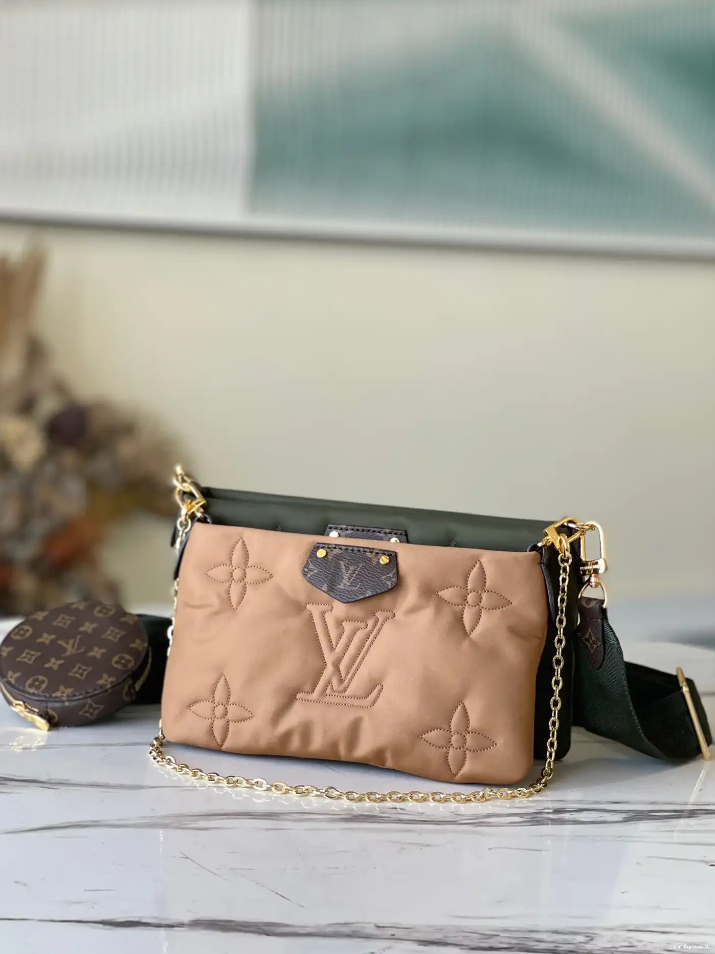 Aaa replica ru POCHETTE VUITTON LOUIS MAXI ACCESSOIRES MULTI 0517